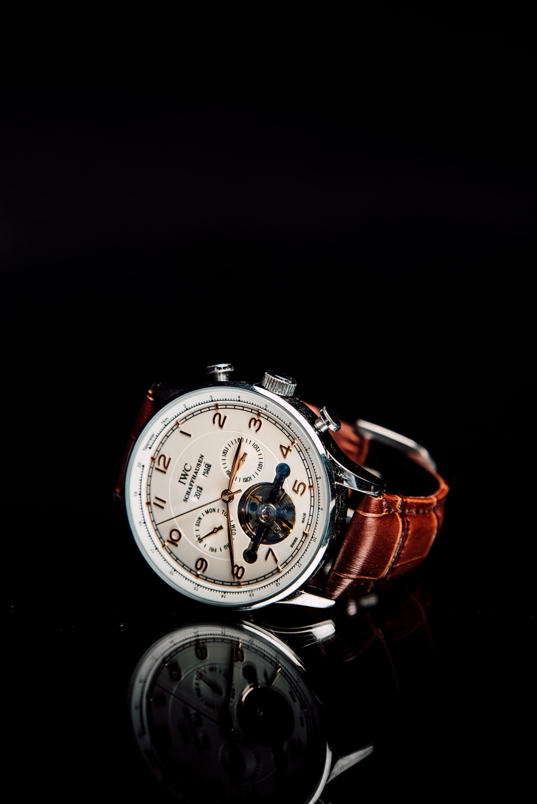 What is a Tachymeter on a watch and how to use it?